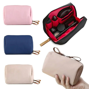 Hot Selling Custom Logo Travel Makeup Bag Pakistan Cosmetic Bag Organizer Makeup Pouch Set Portable Storage Toiletries Bag - Product Image 5