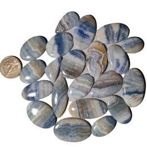 Cabochons en quartz shélite naturel de haute qualité, pierres précieuses en vrac pour la fabrication de bijoux, formes variées 20-45mm, 6-10g, évalués par un tiers - Product Image 1