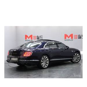 Bentley Flying Spur 4.0 Julio 2022 41.424 km Volante a la Izquierda Caja de Cambios Automática - Product Image 4