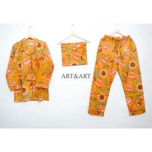 Conjunto de pijamas para mujer con estampado de frutas, elegante y hermoso, hecho a mano, 100% algodón, cintura elástica, floral, manga larga, largo completo - Product Image 1