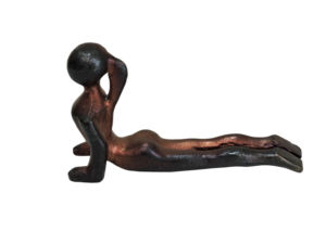Estatua de Yoga de Aluminio con Acabado de Bronce Hecha a Mano, Escultura de Cobra en Pose Bhujangasana, Decoración Moderna Zen para el Hogar, Figura de Arte Minimalista - Product Image 2