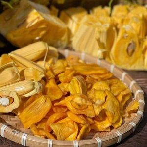Chips de Jackfruit Séchées Bio les Plus Vendues, Écologiques, en Vrac, Croustillantes, Sucrées, Snack de Fruits, Fabricant OEM Vietnam - Product Image 4