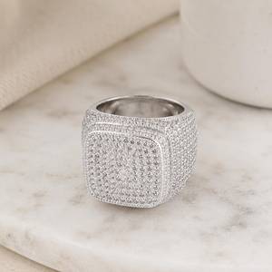Anillo de Plata de Ley 925 con Diamantes Moissanite VVS, Diseño Cuadrado Acolchado, Estilo Hip Hop, Lujoso, para Uso Unisex - Product Image 2