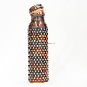 New Copper Hammered <b>Water</b> <b>Bottle</b> Classic Design Eco-Friendly Drinkware for Outdoor Use 350ml-1000ml Wholesale Available - Product Image 3
