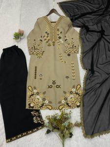 Ensemble prêt-à-porter brodé de créateur, comprenant un haut romain, un pantalon palazzo et un dupatta, entièrement cousu. - Product Image 5