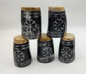 Verre à shot rustique en corne de buffle authentique, haute qualité, modèle 2026, très vendu, écologique, artisanal, sculpté à la main, Koi - Product Image 1