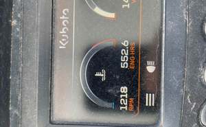 Chargeuse compacte autoportée KUBOTA SCL1000 2025 avec godet remis à neuf à prix réduit - Product Image 6