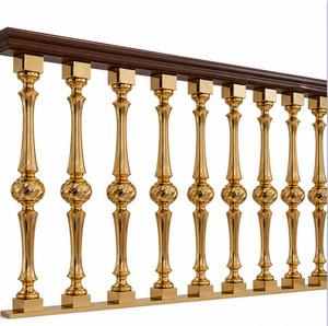 Balustrades d'escalier classiques dorées avec balustres torsadés et meneaux coniques sculptés pour grands intérieurs - Product Image 4