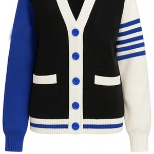 Suéter cárdigan de punto al por mayor para mujer, estilo universitario, con bloques de color, cuello en V, OEM, manga larga, con botones. - Product Image 5