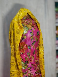 Tela de terciopelo Maqbal de lujo ecológica color rosa flor de rosa, tejido Dirac premium somalí con jacquard floral para vestido de novia de mujer - Product Image 2