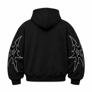 Sudadera con Capucha Negra Extra Grande Personalizada con Detalles de Pedrería en el Bolsillo y Estilo Urbano Moderno, 100% Calidad Premium para Uso Unisex - Product Image 2