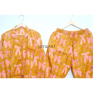 Elegante Conjunto de Pijama de Algodón, Diseño Moderno y Cómodo para Mujer, Tela Suave, Ideal para Dormir - Product Image 6