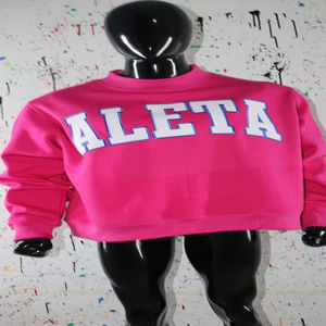 Sudadera Aleta Rosa con Cuello Alto, 100% Blanca, Apliques Bordados, Cuello Ancho, Hilos Finos - Product Image 1