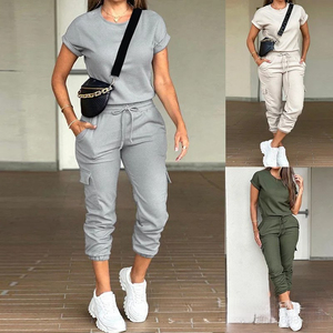 Ensemble de jogging décontracté pour femme, couleur unie, haut à manches courtes, pantalon à cordon de serrage, respirant, en polyester tricoté, molletonné, infroissable, grande taille - Product Image 2