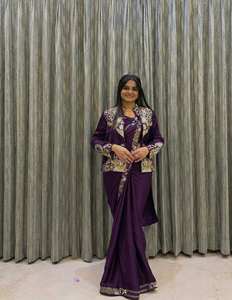 Lehenga Saree de Crepé Francés de Diseño con Blusa Larga y Bordado Intenso para Bodas y Fiestas, Talla Única - Product Image 1