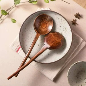 Cuillère de service en bois faite à la main pour la décoration de la cuisine. Ensemble de cuillères en bois, cuillère de service en bois d'Inde, la collection artisanale. - Product Image 1