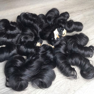 Extensiones de cabello humano vietnamita de alta calidad al por mayor 100% rizos hinchables y extremos doblemente dibujados para tejer - Product Image 3