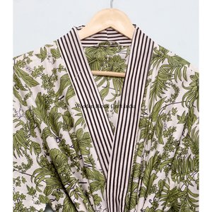 Nouvelle robe kimono en coton imprimé à la main pour femmes avec ceinture, légère, style bohème, idéale pour se détendre ou comme tenue de nuit estivale. - Product Image 4