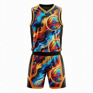 Ensemble d'entraînement de basketball : Haut et short en maille légère, tissu respirant, personnalisable pour l'identité et la marque du joueur - Product Image 1
