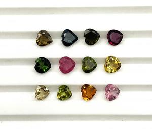 Lote de Gemas Sueltas de Turmalina Multicolor Natural, Corte Corazón, 5 MM, 5 CT, para la Elaboración de Joyas - Product Image 1