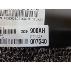 300 ECU y Módulos de Computación Usados 05094900AH - Product Image 2