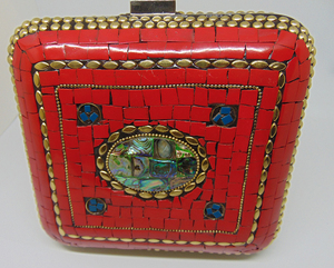 Sac à main en mosaïque de pierre rouge fait main Lowellcraft.com pour mariages et soirées, motif en résine et laiton BRC06138 - Product Image 1