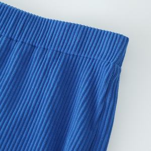 Pantalon en velours évasé taille haute pour femme, élégant et décontracté, en velours doux et extensible, mode automne, personnalisable OEM - Product Image 6