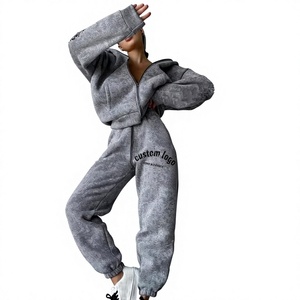 Ensemble de survêtement décontracté pour femme en polaire épaisse lavée imprimée, avec sweat à capuche zippé oversize et pantalon de jogging à revers - Product Image 2