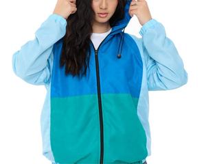 Chaqueta cortavientos de nailon con bordado personalizado para mujer, chaqueta cortavientos ligera con capucha y cremallera, ropa deportiva - Product Image 3