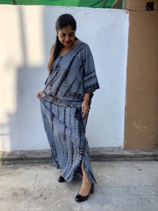 Kaftans floraux de qualité supérieure 100 % coton biologique tissé respectueux de l'environnement, taille naturelle, matière douce, agréable pour la peau, longueur ras du sol - Product Image 4