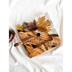 Cendrier artisanal durable de qualité supérieure en bois et résine, décoration de bureau pour fumer, élégant et écologique - Product Image 4