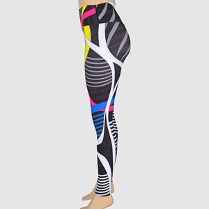 Blaze Fight Wear, mallas de Yoga con cintura elástica transpirables de cintura alta personalizadas, mallas cruzadas antiestáticas de secado rápido - Product Image 5