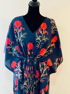 Caftán Indio Hecho a Mano de Algodón, Vestido Largo de Playa Estilo Boho con Estampado Floral, Vestido Largo Maxi de Algodón Puro Suave, Ropa de Dormir - Product Image 3