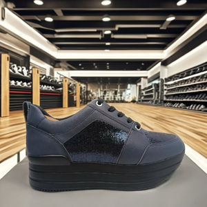 รองเท้าเดินแบบปิดหัวกันลื่นน้ำหนักเบาทันสมัยระบายอากาศได้ดีสวมใส่ได้ทุกวันในดีไซน์ทันสมัย - Product Image 1