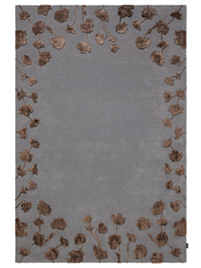 Tapis tufté à la main en laine et soie de bambou, bordure florale, gris, de luxe, contemporain, de designer, tapis d'appoint sur mesure, fait main - Product Image 1