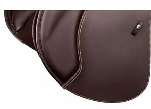 Silla de montar inglesa de cuero duradero de alta calidad para montar regularmente y entrenar caballos, silla de cuero suave a bajo precio. - Product Image 5