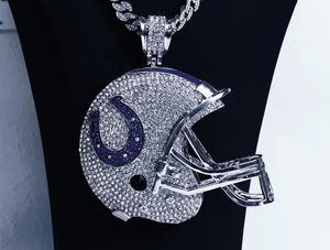 Colgante de Moissanita Hip Hop con Diseño de Casco de Fútbol Americano NFL, Chapado en Rodio, con Incrustaciones de Piedras Azules en Forma de Herradura - Product Image 1