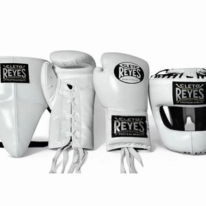 Cleto Reyes de cuero genuino de vaca personalizado con cordones |   Protector de Cabeza y Entrepierna de Cuero Vacuno Genuino - Product Image 1