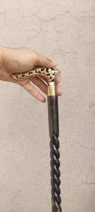 ไม้เท้าทองเหลืองขัดเงาพรีเมียม IBS พร้อมโลโก้สั่งทำพิเศษ ออกแบบเพื่อความสง่างาม สะดวกสบาย มั่นคง ทนทาน คลาสสิกเหนือกาลเวลา - Product Image 2