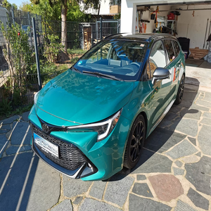 Toyota Corolla 2.0 Híbrido GR Sport Touring Sports G, Vagoneta Híbrida, Auto Familiar de Bajo Consumo - Product Image 2
