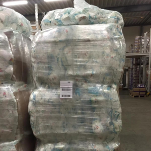 Commandes en gros flexibles de couches pour bébés, assorties par SKU et multi-tailles, disponibles pour les entreprises de vente au détail et les revendeurs mondiaux - Couches en gros. - Product Image 1