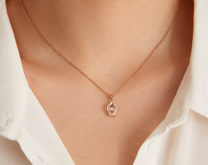 Collar con Colgante de Loto de Plata de Ley 925 Chapado en Oro Rosa con Circonita Cúbica, Elegante Collar con Piedra Flotante para Mujer - Product Image 2
