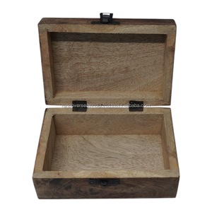 Boîte à bijoux décorative en bois sculpté Lotus Organisateur de bijoux élégant Boîte souvenir Cadeau parfait pour les filles et les femmes au meilleur prix - Product Image 2