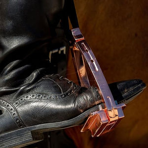 Estribos de Seguridad de Aluminio Ligero de Alta Calidad para Carreras de Caballos, Diseño Superior 2025, Logotipo Personalizado - Product Image 3