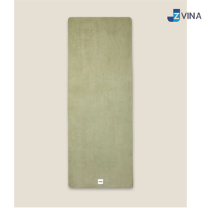 Tapis de yoga rectangulaire en suède antidérapant avec grip personnalisé en silicone vert universel pour la maison, la salle de sport et le Pilates - Product Image 1