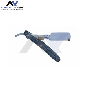 Navaja de Afeitar Profesional Negra y Blanca para Barbería, Corte Recto, para Barba, Bigote y Cejas - Product Image 4