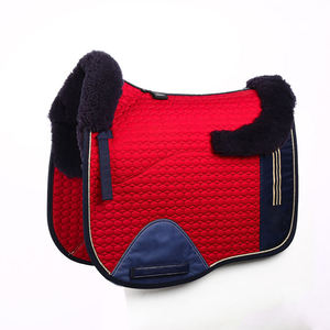 Nouvel ensemble de tapis de selle pour cheval 2026, tendance, léger, en coton polaire et polyester de haute qualité, doux, absorbant les chocs et élégant - Product Image 1