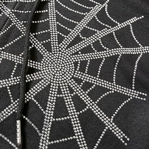 Vente en gros direct usine : Sweat à capuche en coton pour homme, coupe ample, orné de strass, avec services de personnalisation - Product Image 2