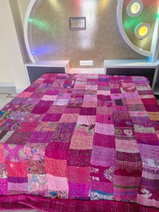 Cubrecama de Algodón con Parches Vintage Rosa, Colcha Kantha Cosida a Mano Estilo Indio, Decoración para el Hogar, Cubrecama Boho Reversible - Product Image 2