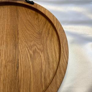 Plateau de service rond en bois de chêne avec poignées métalliques, plateau de petit-déjeuner, plateau pour café au lit, cadeau en bois fait main pour lui ou pour elle, petit-déjeuner au lit - Product Image 5